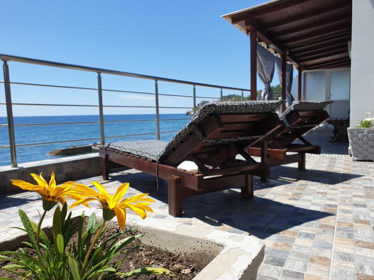 Holiday House Kruce ウルツィニ エクステリア 写真
