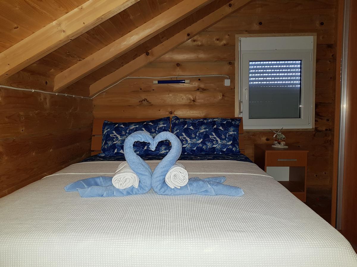 Holiday House Kruce ウルツィニ エクステリア 写真