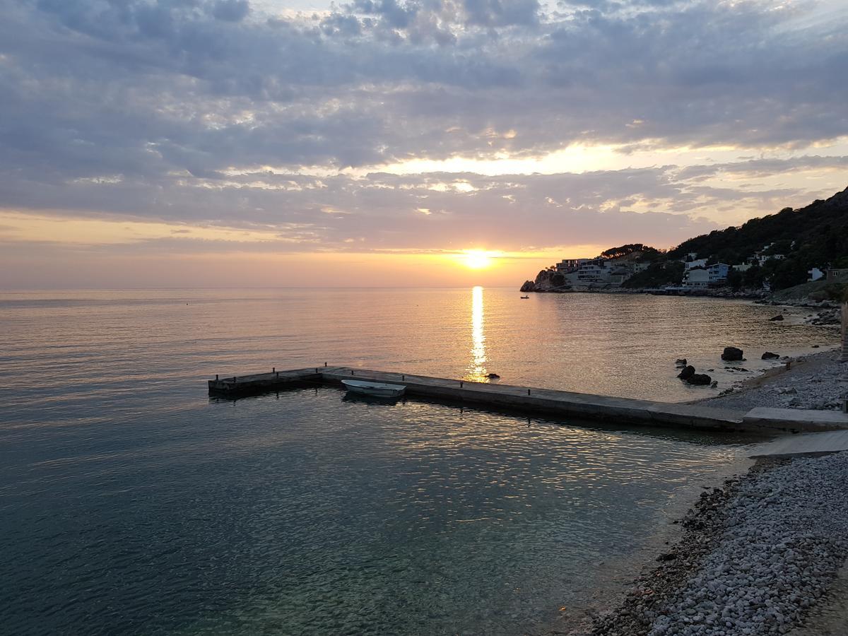 Holiday House Kruce ウルツィニ エクステリア 写真